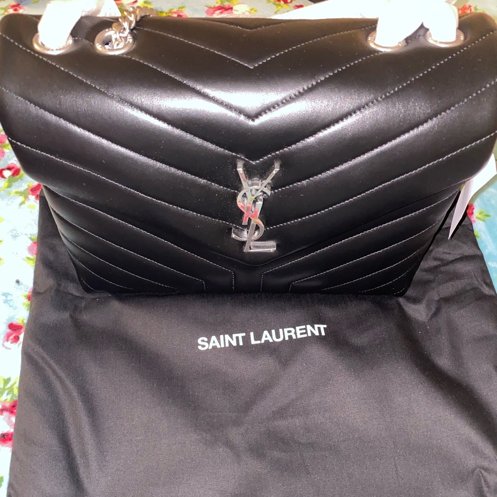 YSL NWT Loulou Quilted Medium Bag with silver logo and silver chain